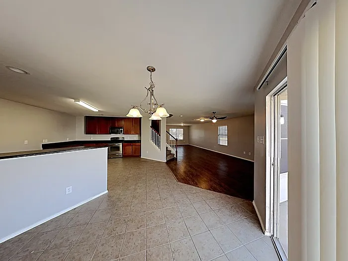 2101 Franks St — Photo 5