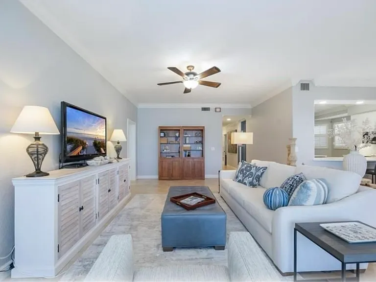 693 Vintage Reserve Cir #1-16A — Photo 15
