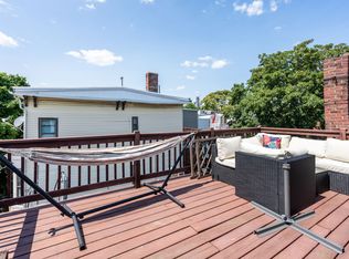 252 E St #3, Boston, MA 02127