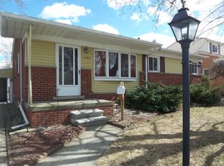 1294 N Selfridge Blvd, Clawson, MI 48017