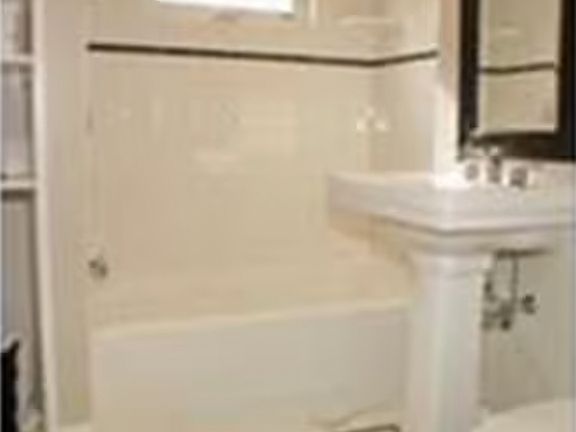 4th image of 1561 Washington St #2