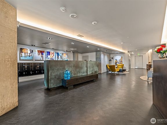 4th image of 590 1st Avenue S #902