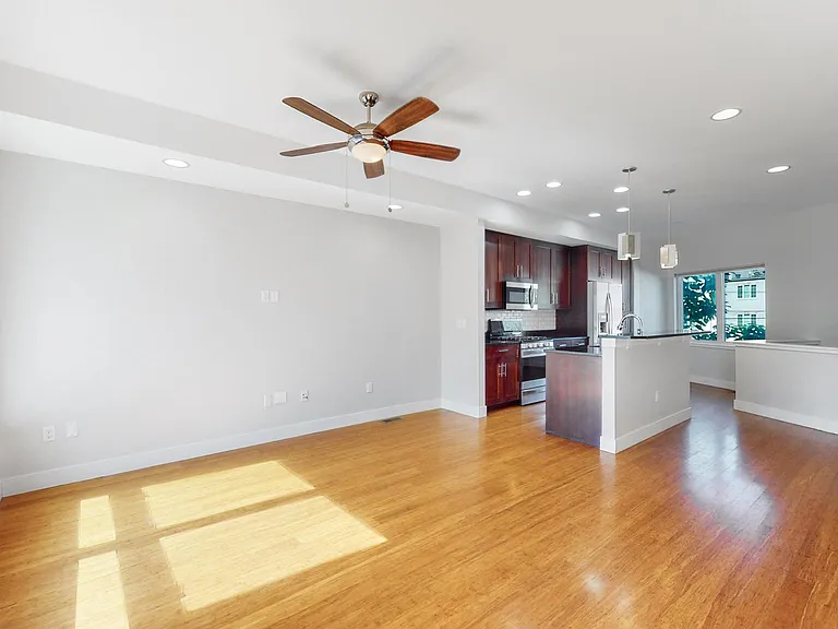 945 S Washington St — Photo 9