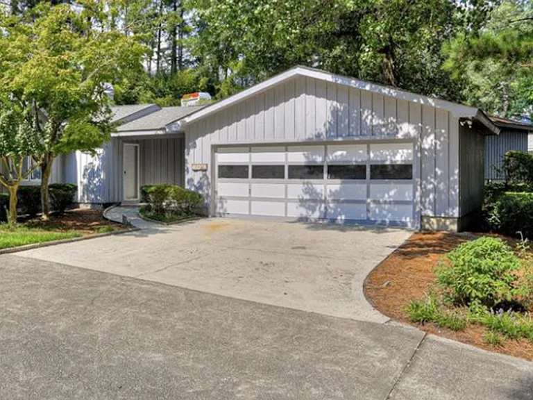 3208 Summerchase Cir — Photo 1