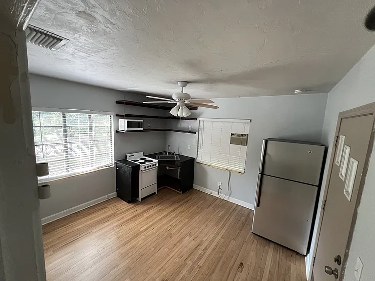 617 Hillcrest St #A — Photo 1