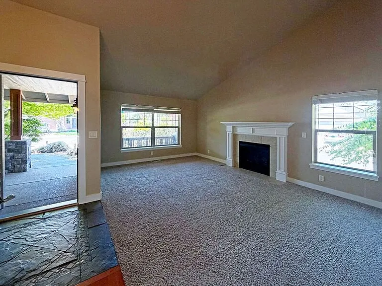 1434 Leaf Ln — Photo 12