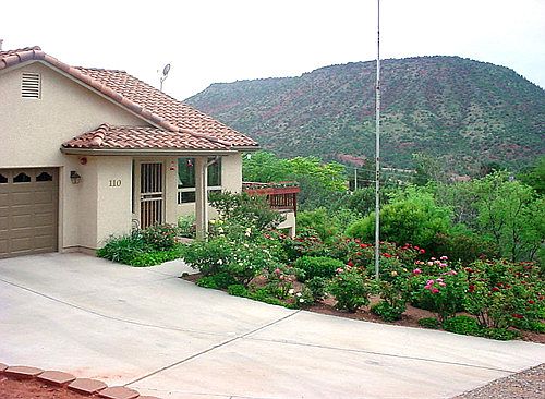 2nd image of 110 Wild Horse Mesa Dr