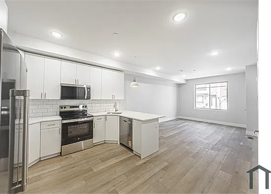 934 W Dauphin St #1 — Photo 7