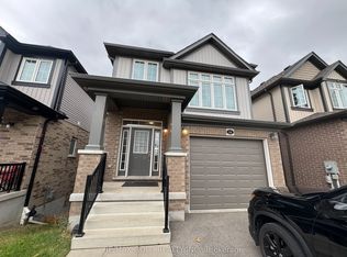 14 Sportsman Hill St, Kitchener, ON N2P 0J2