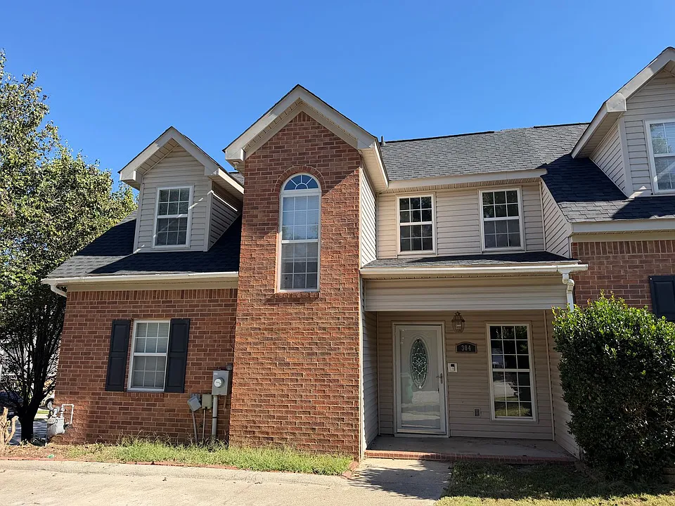 304 Hazelnut Dr
