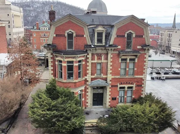 96 12th STREET, Wheeling, WV 26003