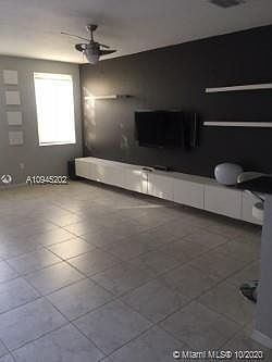 5th image of 242 Las Brisas Cir #242