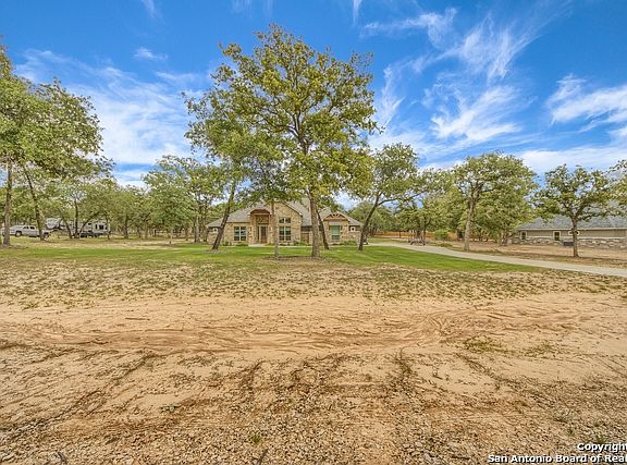 2nd image of 137 Hidden Pond Dr
