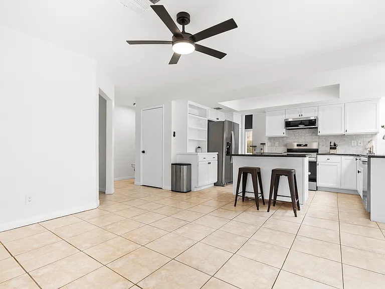 8337 Tide Pool Dr — Photo 10