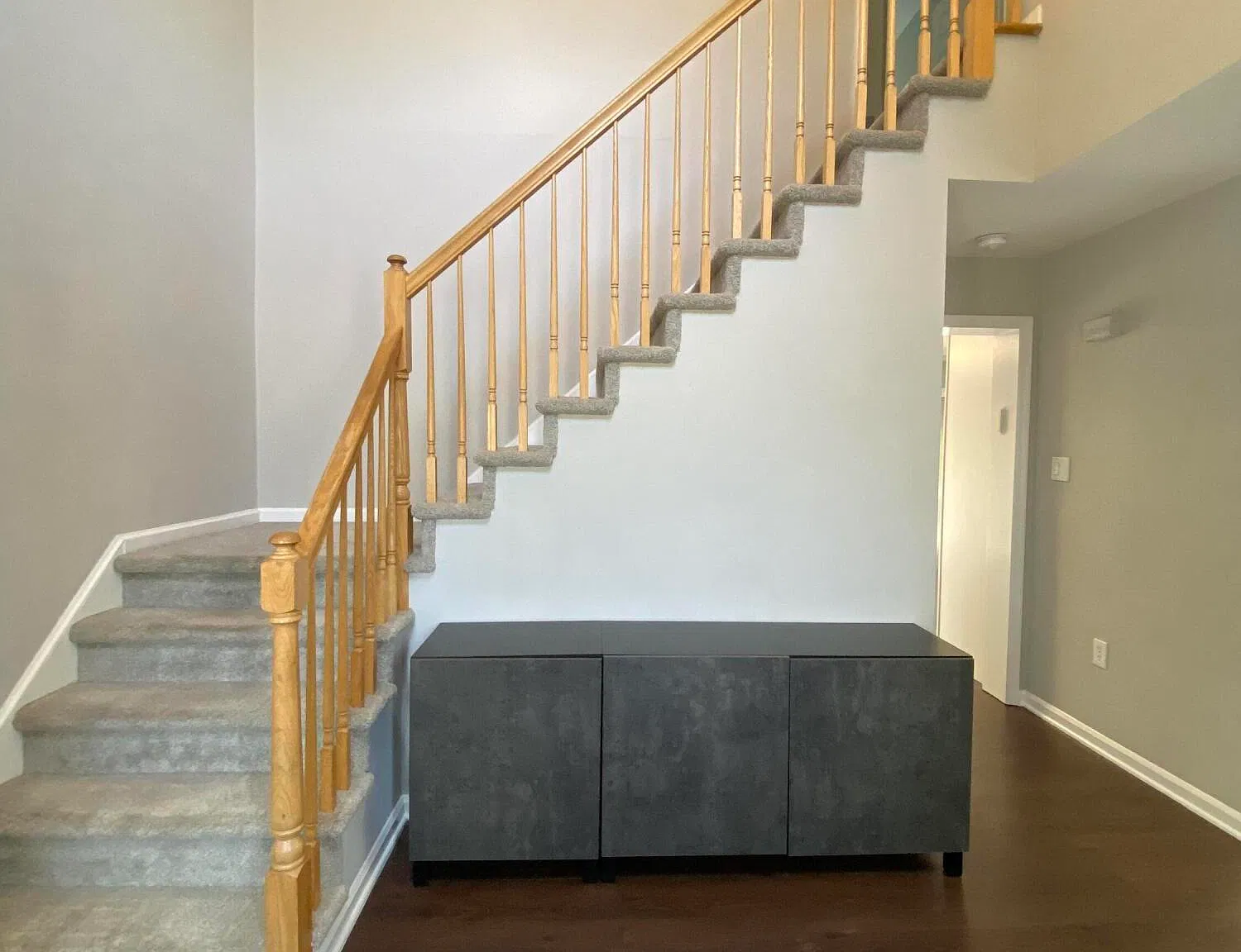 5 bed, 4.5 bath, 2096 sqft, $3,750 — Photo 3