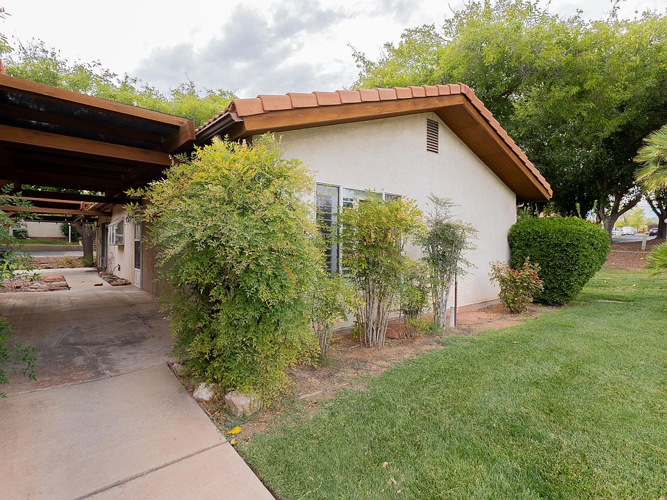 1st image of 320 N Sunflower Dr APT 21
