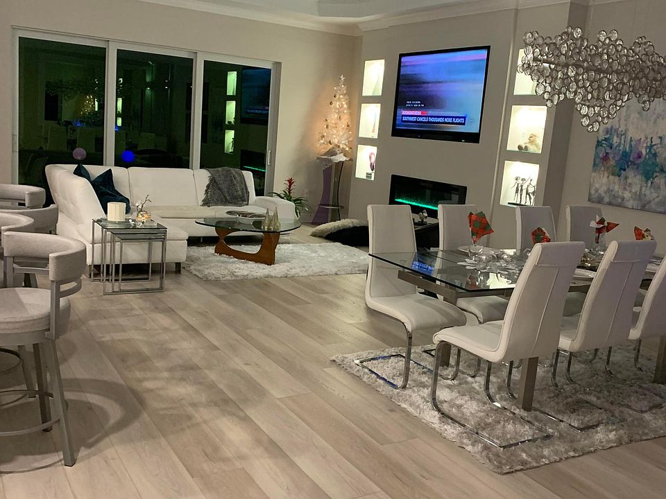 Beautiful open plan great room