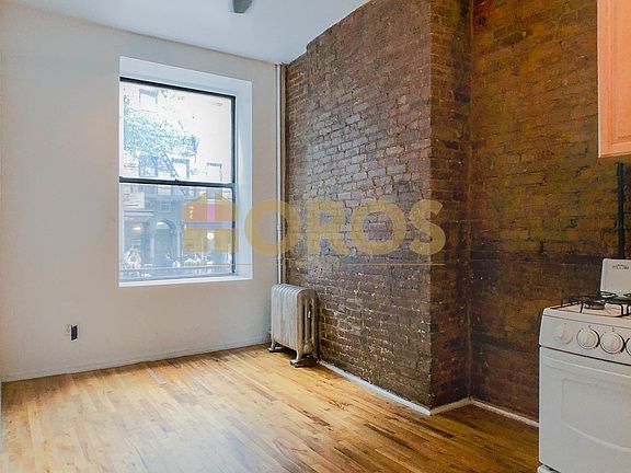 2nd image of 217 E 10th St APT 2