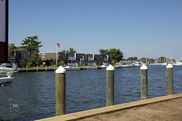Fairfield On The Bay — Photo 11