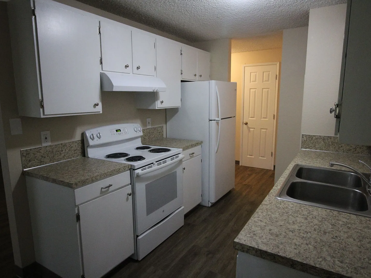 Regency Terrace — Photo 2