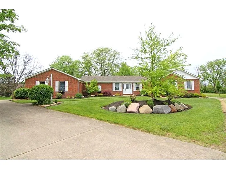 3575 N Mason Montgomery Rd photo 1