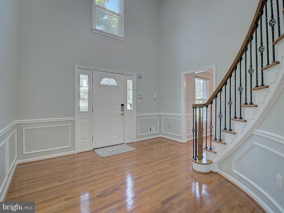 4th image of 11769 Hollyview Dr