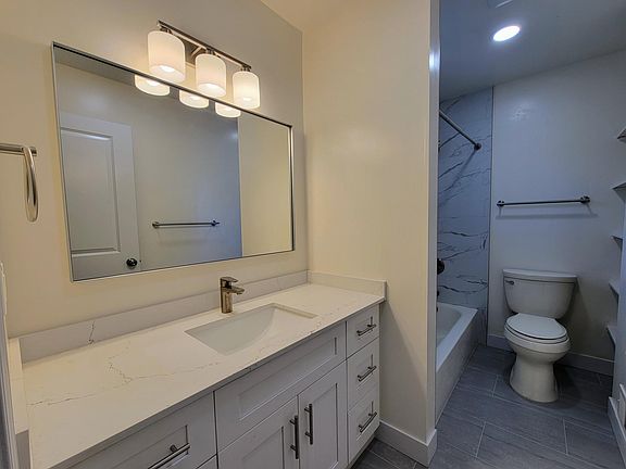 4th image of 10183 Viceroy Ct APT 3