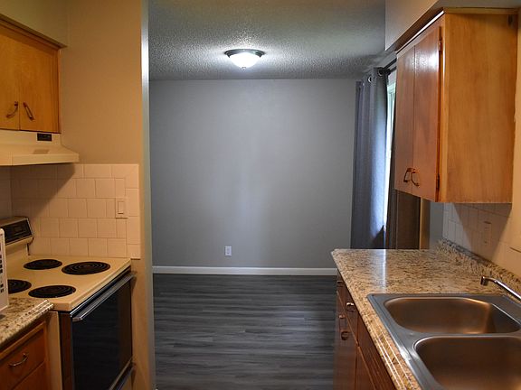 4th image of 630 & 640 W Grant St #B9a3124da
