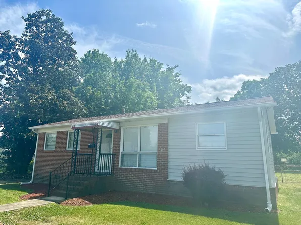 5407 Stokes Ln, Richmond, VA 23226