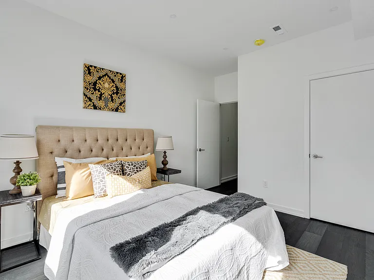 1402 S 16th St — Photo 14