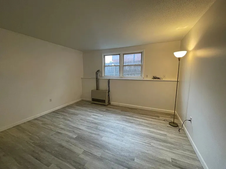 123 N Champlain St #2 — Photo 5