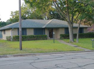 2700 Cherry Hill Sq, Waco, TX 76708