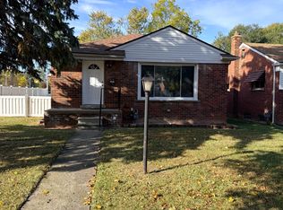 103 Lathers St, Garden City, MI 48135