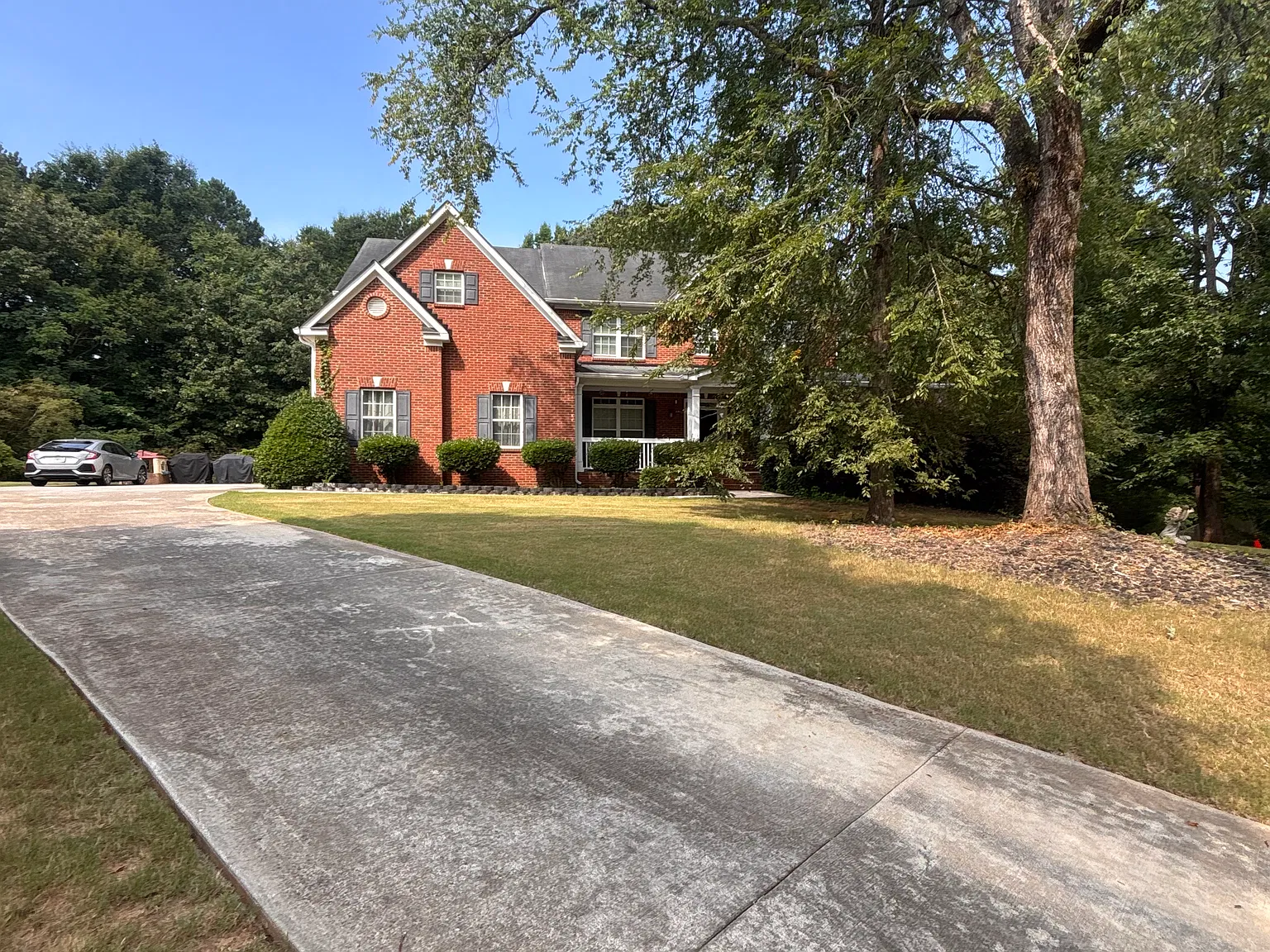 5 bed, 3187 sqft, $3,000 — Photo 1