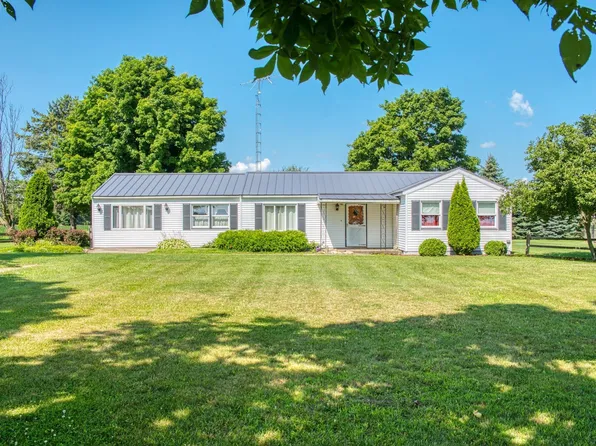 4551 N Delaney Rd, Owosso, MI 48867