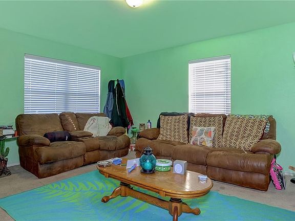5th image of 321 Candlewood Cir