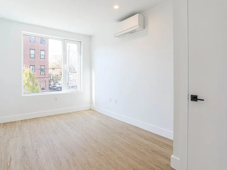 1351 Brooklyn Ave #5B — Photo 5