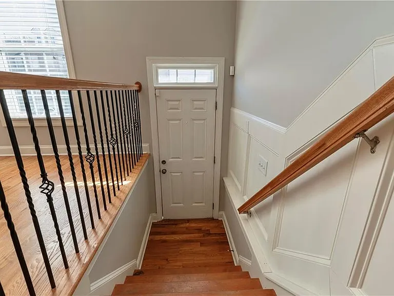 2249 Ewell Park Dr — Photo 2
