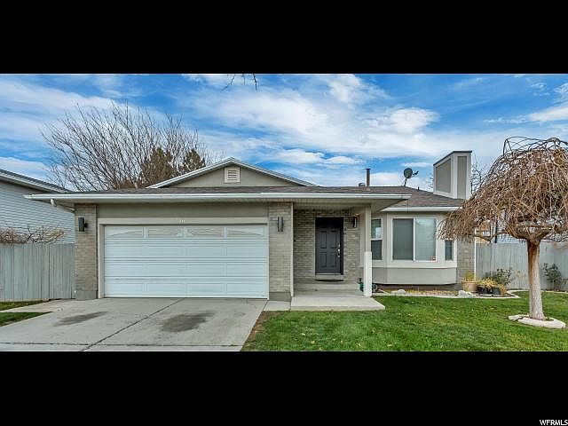 1st image of 746 N Star Crest Dr