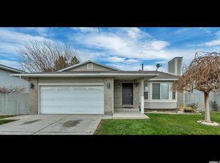 746 N Star Crest Dr, Salt Lake City, UT 84116