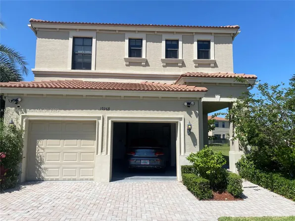 19268 NE 8th Ct, Miami, FL 33179