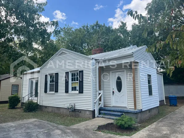 1318 Woodward Rd, Birmingham, AL 35228