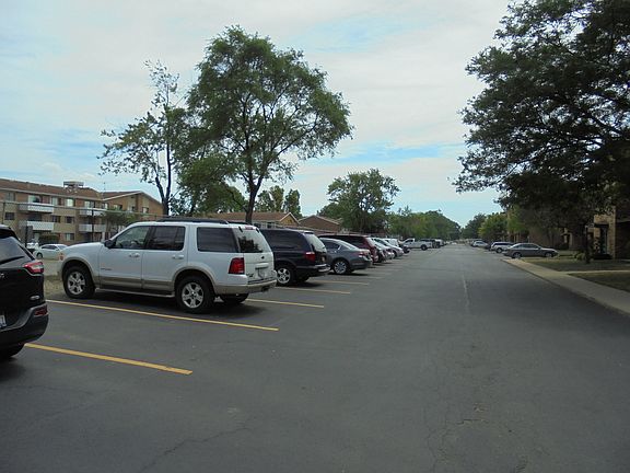 2nd image of 3914 N Whipple St #2A