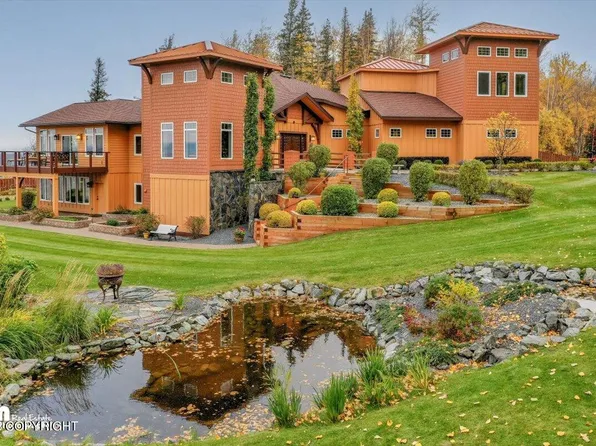 8726 Jodhpur St, Anchorage, AK 99502