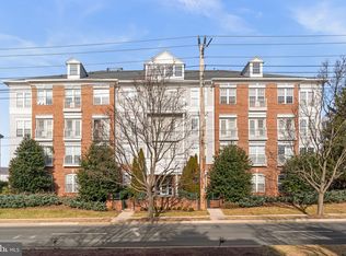 303 Redland Blvd APT 302, Rockville, MD 20850