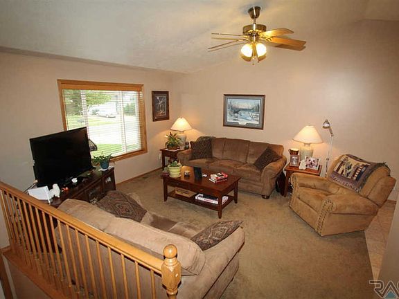 2nd image of 6001 S Cain Ave
