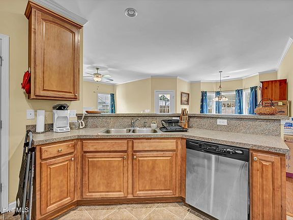 4th image of 1806 Olive Pine Way