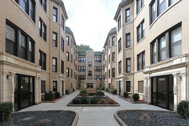 1st image of 4036 N Ashland Ave #I