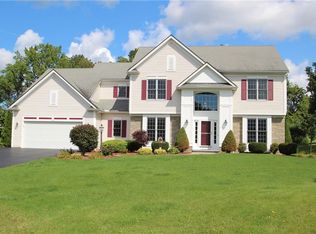 6704 Song Hill Ln, Victor, NY 14564