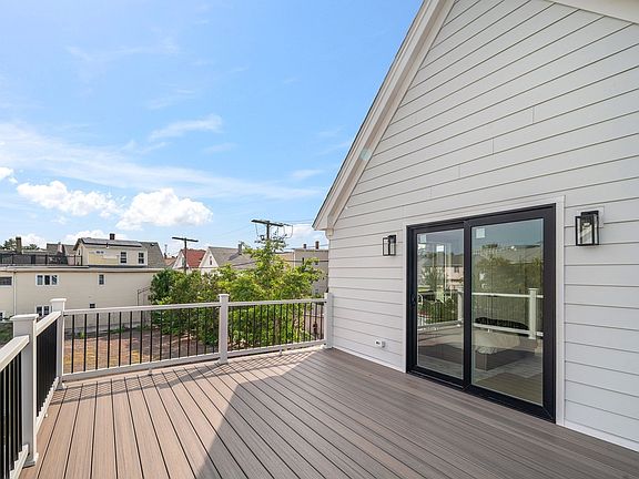 4th image of 60 Franklin St #2